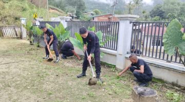 Brimob Polda Aceh, Melaksanakan Bhakti Sosial Dalam Menyambut HUT RI Ke-81