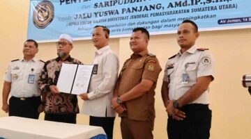 Dukung Pengembangan Lapas Labuhan Ruku, Masyarakat Serahkan Hibah Satu Unit Bangunan ke Kemenimipas RI